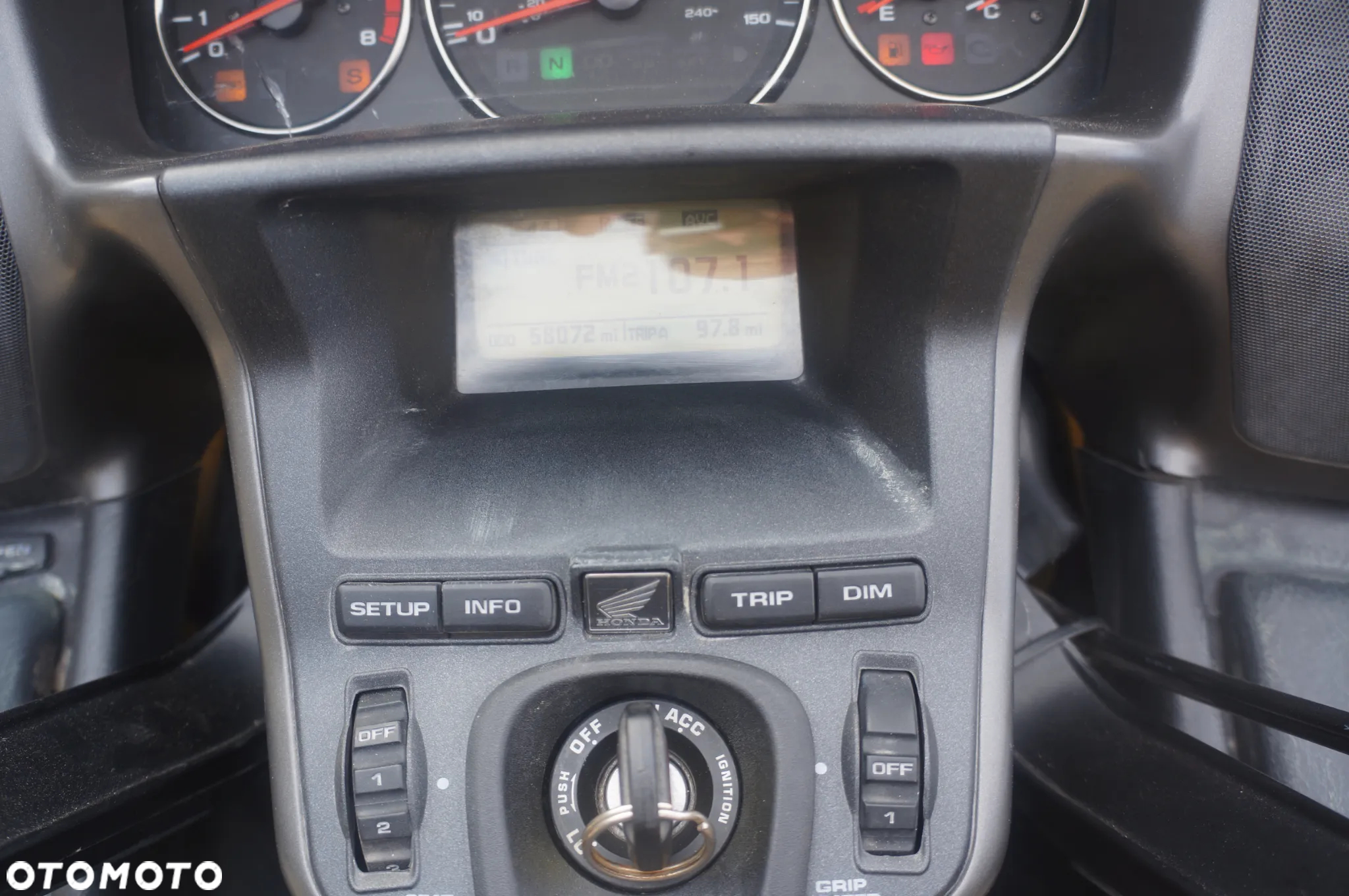 Honda GL - 5