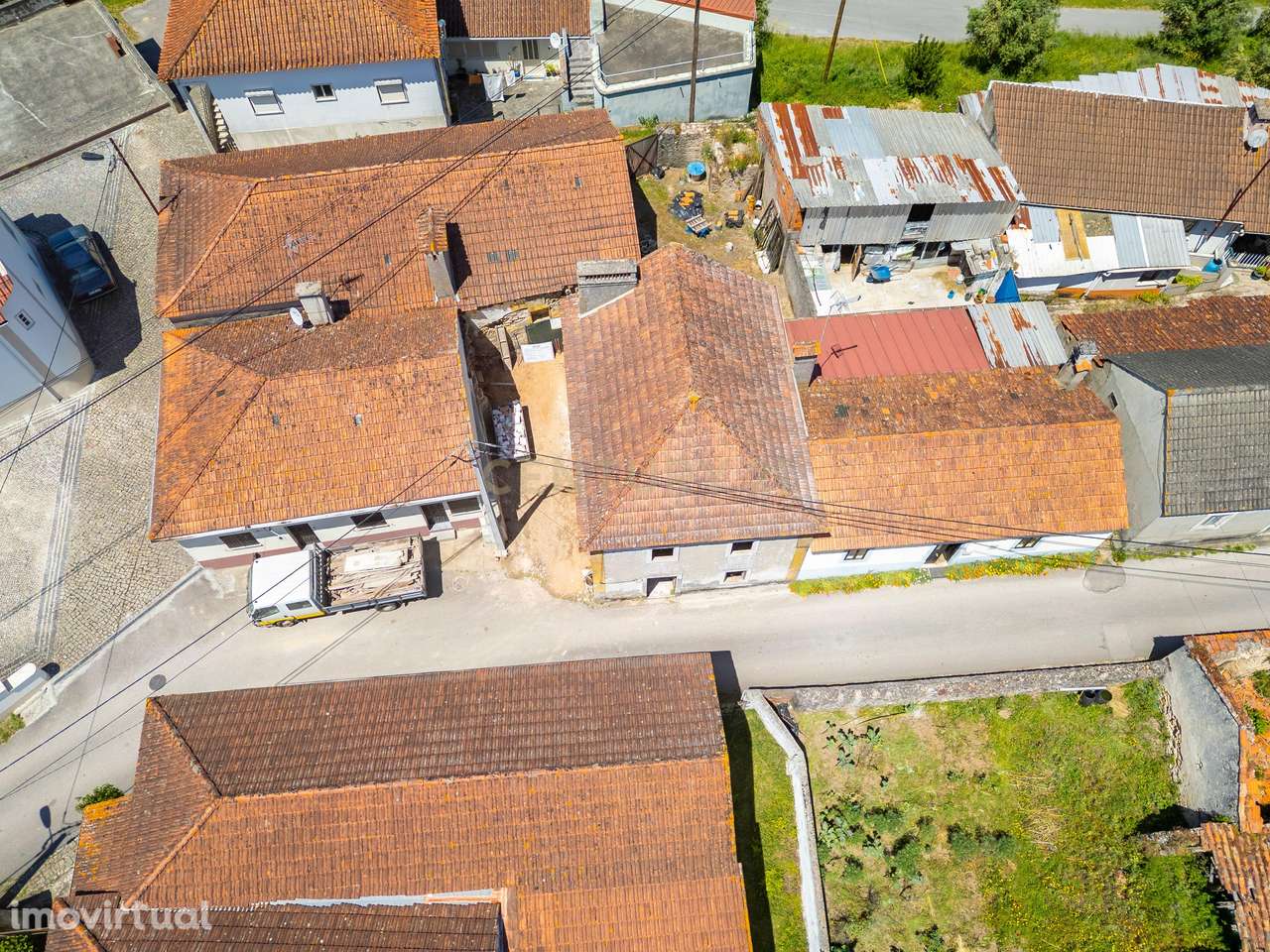 Moradia para Recuperar - Grande imagem: 3/8