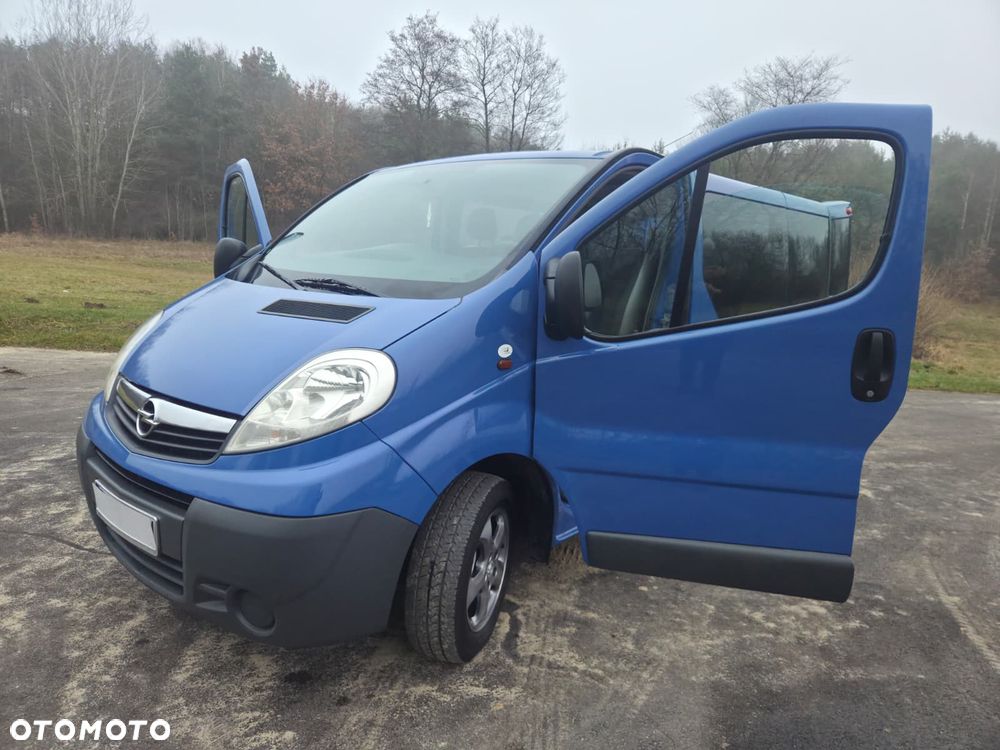 Opel Vivaro - 18