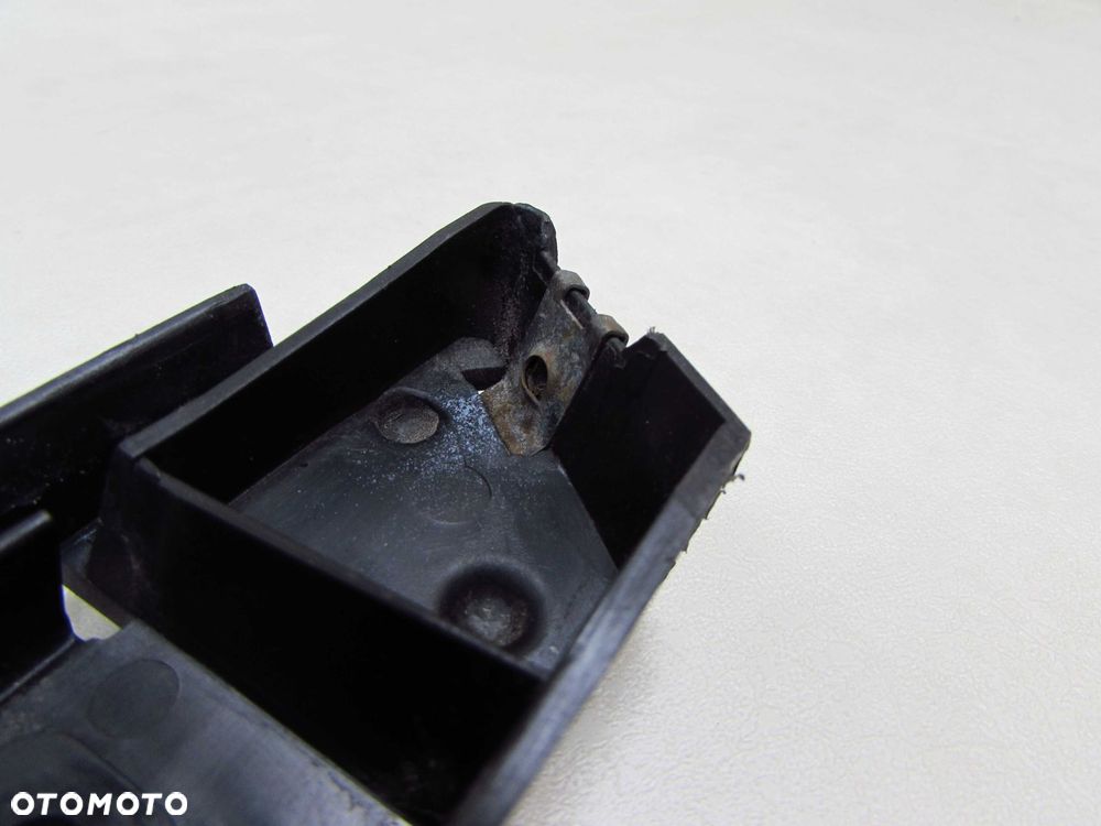 VOLVO V50 04-13 SLIZG MOCOWANIA ZDERZAKA TYL PRAWY TYLNY 30763018 - 3