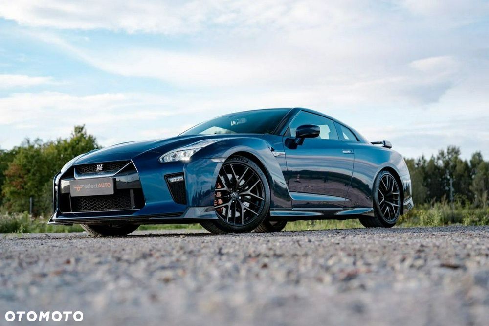 Nissan GT-R Prestige - 18