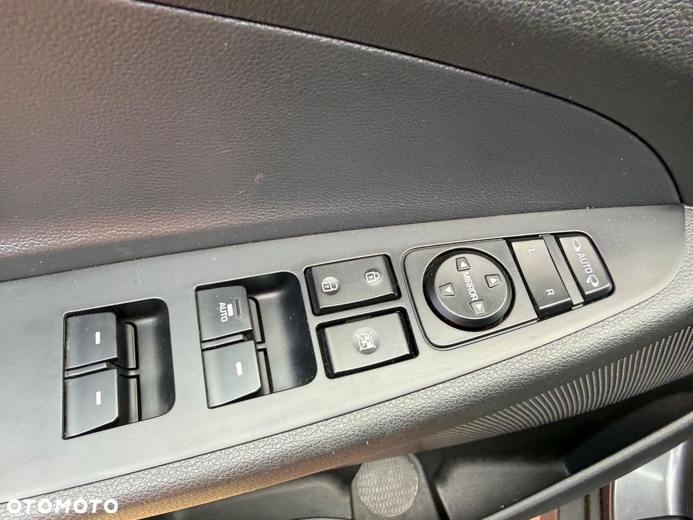 Hyundai Tucson 1.6 Turbo 4WD Premium - 26