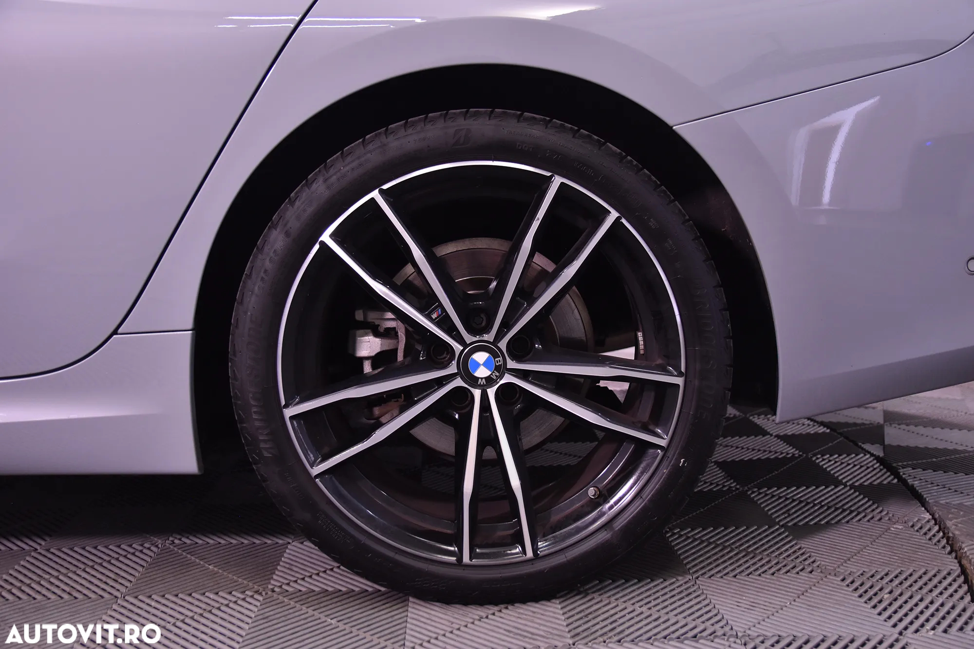 BMW Seria 3 320d xDrive AT MHEV - 13