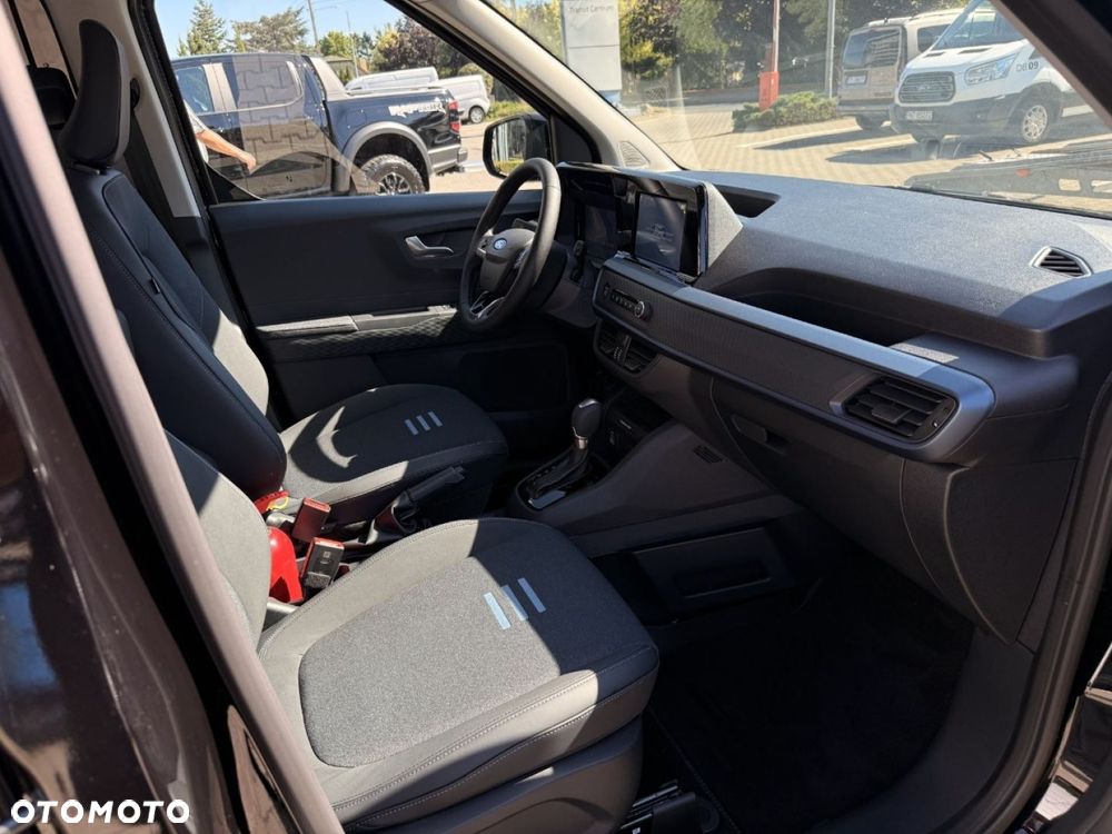 Ford Tourneo Courier - 24
