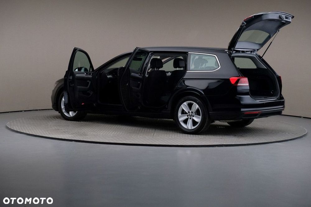 Volkswagen Passat Variant 2.0 TSI Business DSG - 7