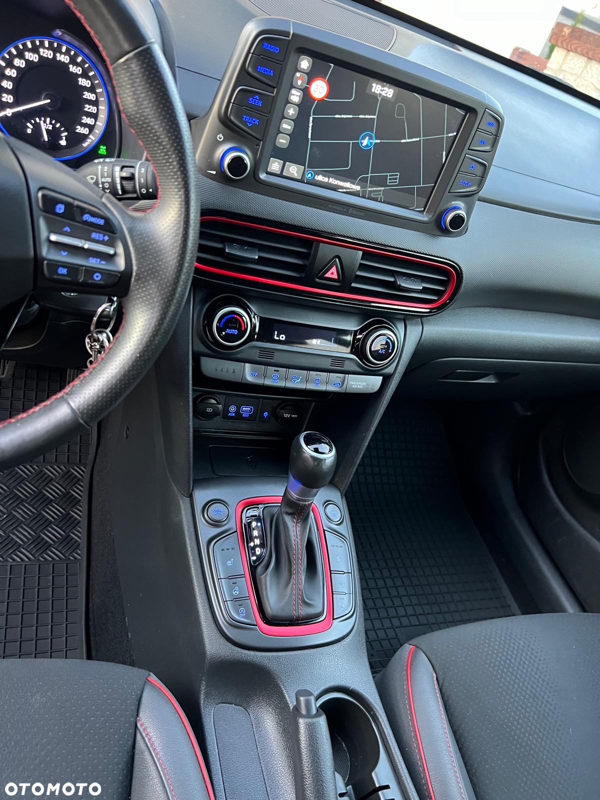 Hyundai Kona 1.6 T-GDI Comfort 4WD DCT - 11