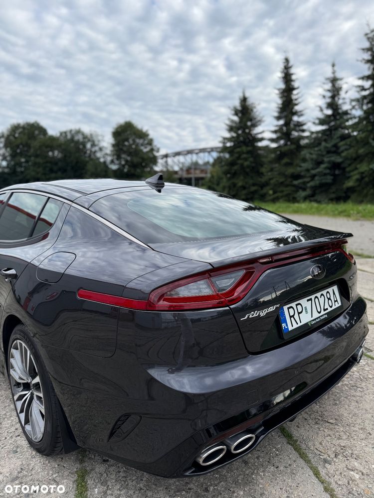 Kia Stinger 2.0 T-GDI GT Line - 11