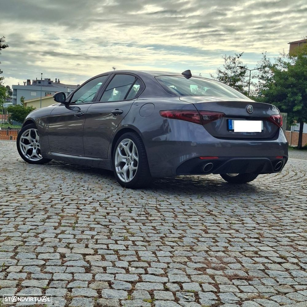 Alfa Romeo Giulia 2.2 D Super AT8 - 4