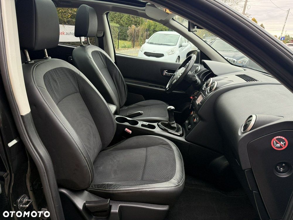 Nissan Qashqai 1.6 360 - 23