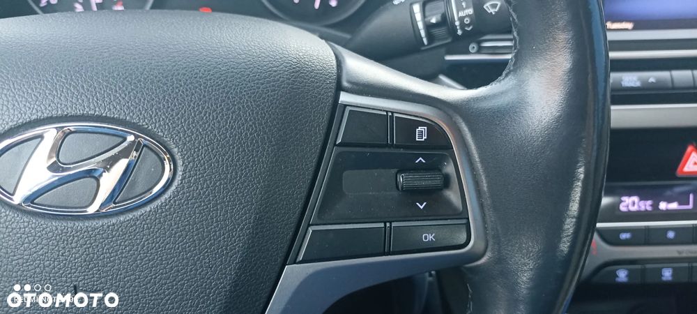 Hyundai Elantra 1.6 CRDi Comfort - 15
