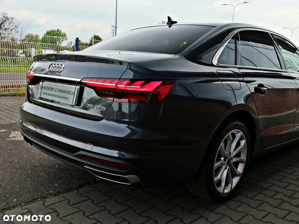 Audi A4 Limousine - 16