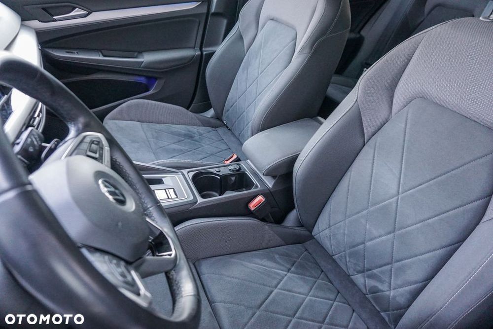Volkswagen Golf - 12