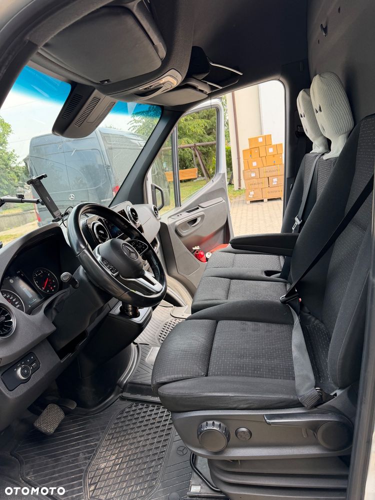 Mercedes-Benz Sprinter 319 CDI - 4