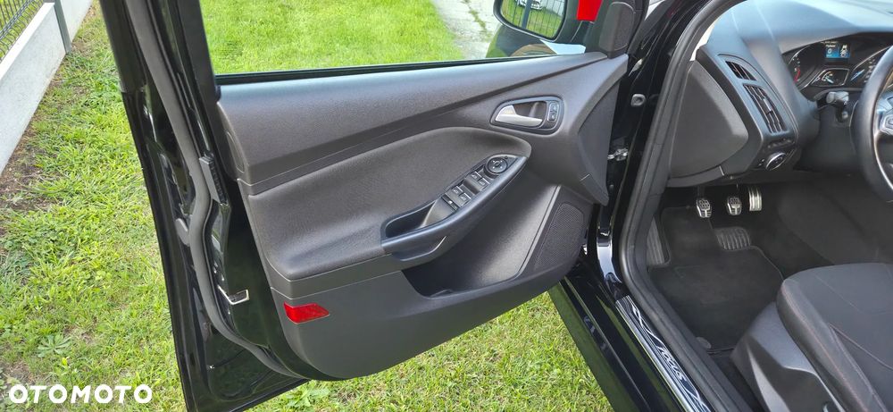 Ford Focus 2.0 TDCi ST-Line ASS - 19