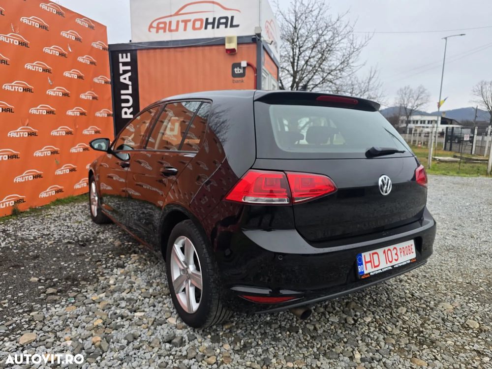 Volkswagen Golf 1.6 TDI DPF BlueMotion - 4