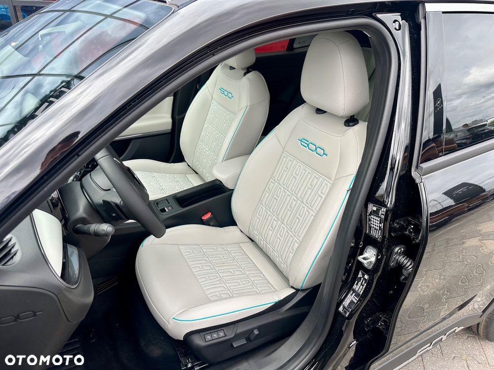 Fiat 600 1.2 Turbo Hybrid La Prima eDCT - 28