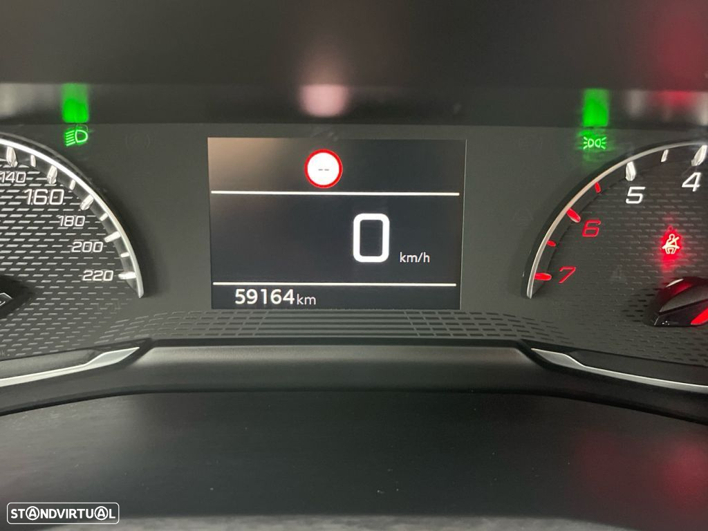 Peugeot 208 1.2 PureTech Active Pack - 9