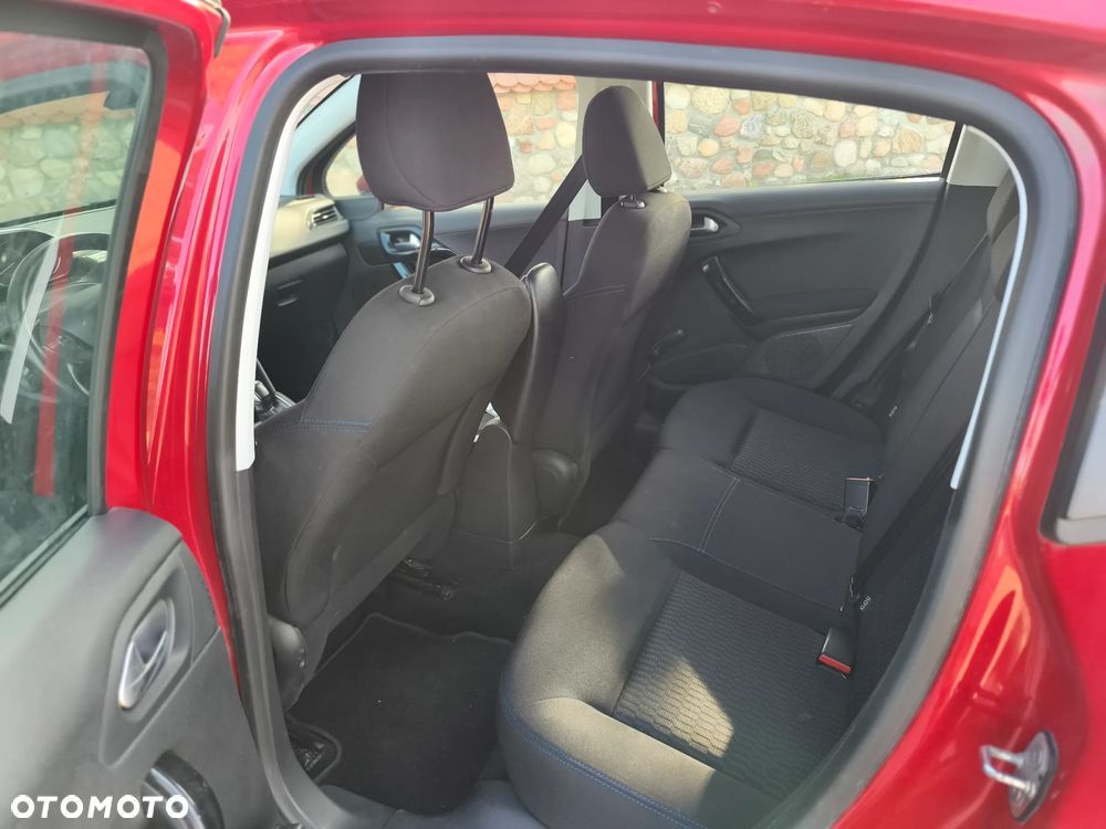 Peugeot 208 1.2 PureTech Active - 11