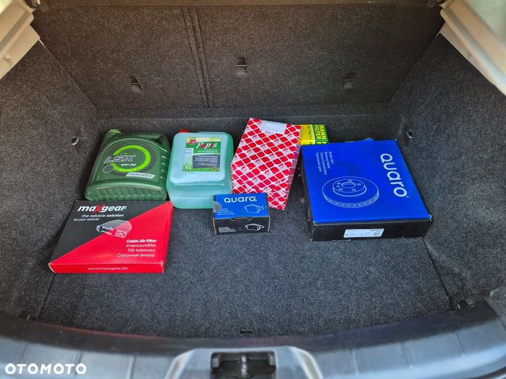 Volvo V40 - 40