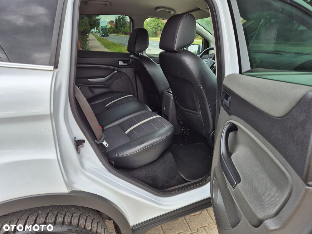 Ford Kuga 2.0 TDCi 2x4 Trend - 13