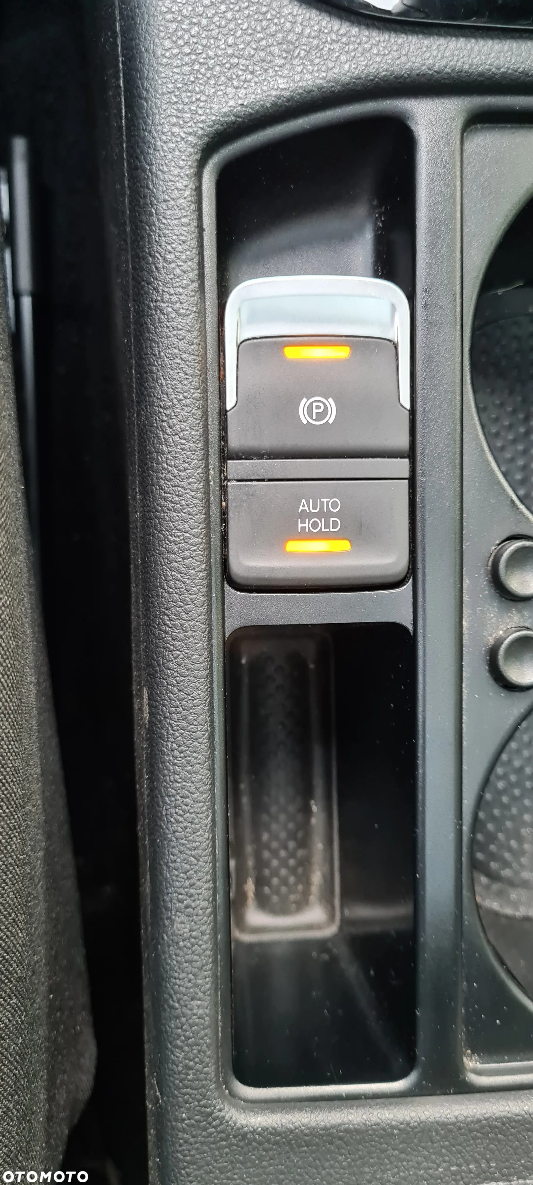 Volkswagen Touran - 28