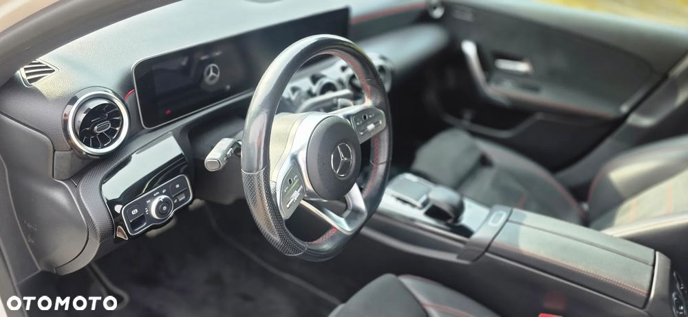 Mercedes-Benz Klasa A 180 AMG Line 7G-DCT - 6