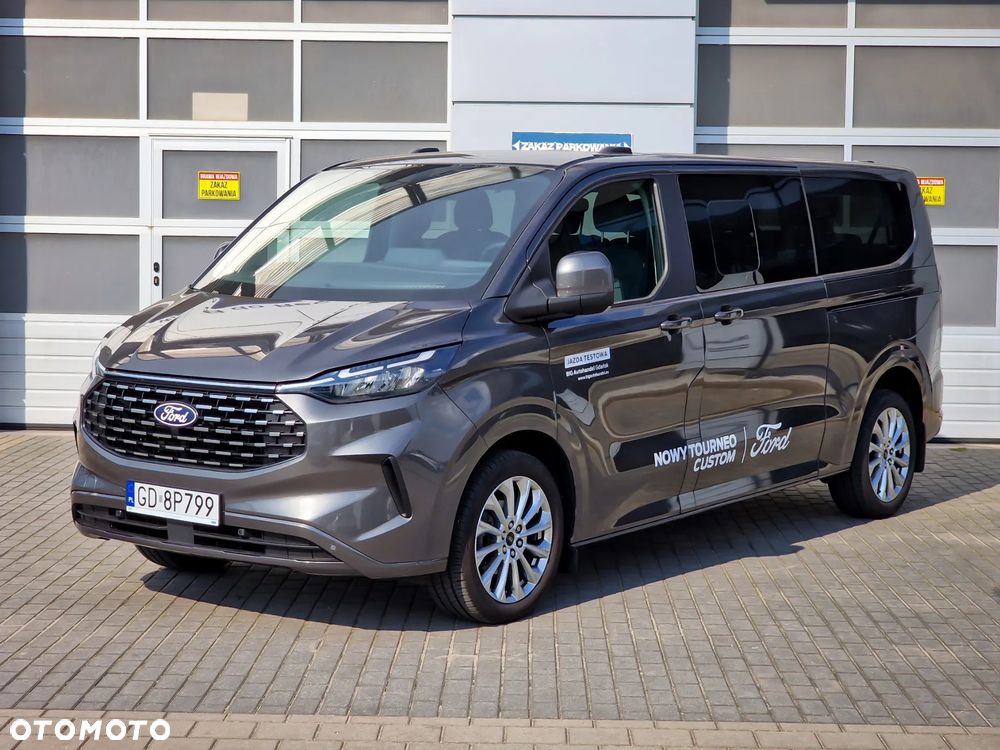 Ford Tourneo Custom 2.0 EcoBlue 320 L2 Titanium