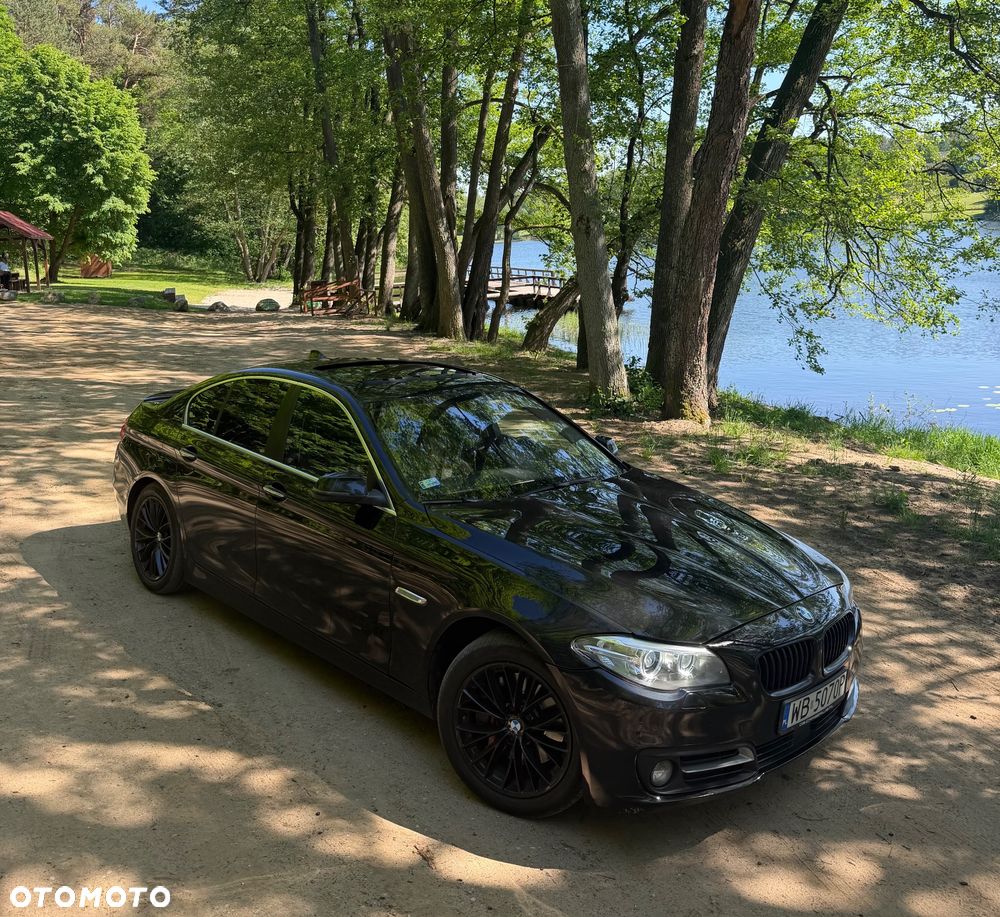 BMW Seria 5 525d xDrive - 3