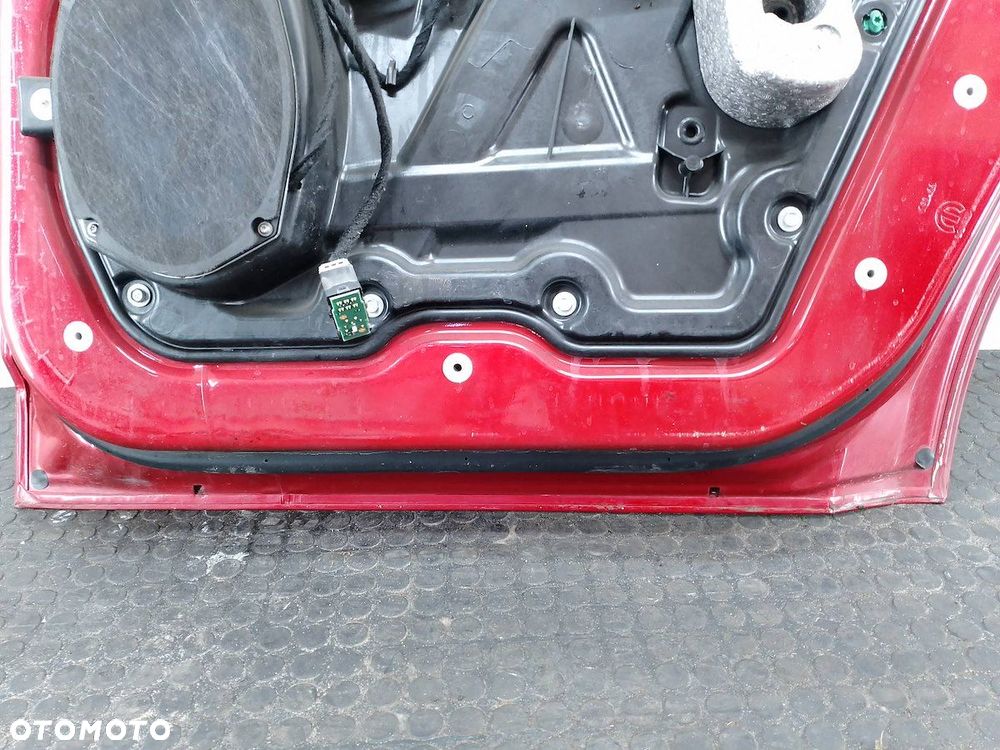 DRZWI TYŁ PRAWY  FIAT FREEMONT PRM - 2