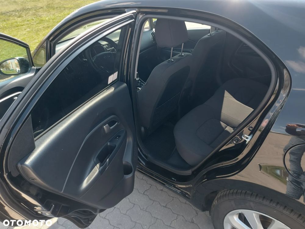Kia Rio 1.4 L Business Line - 5