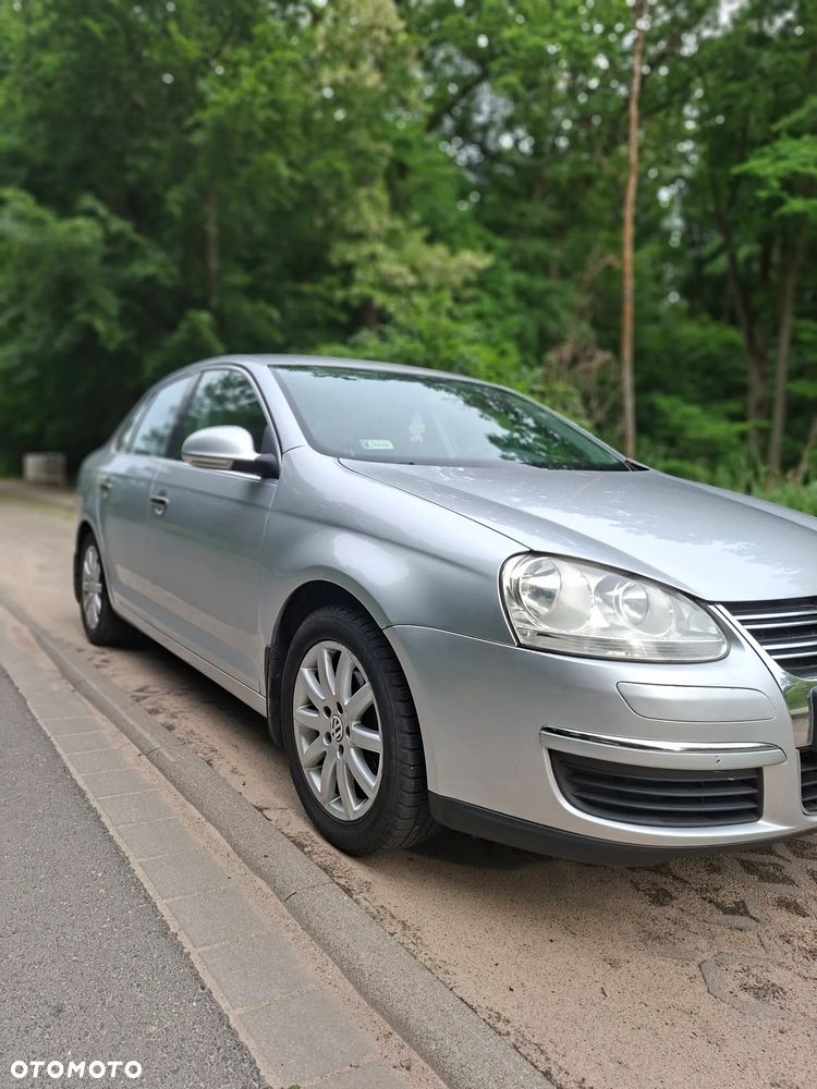 Volkswagen Jetta 1.9 TDI Comfortline - 3