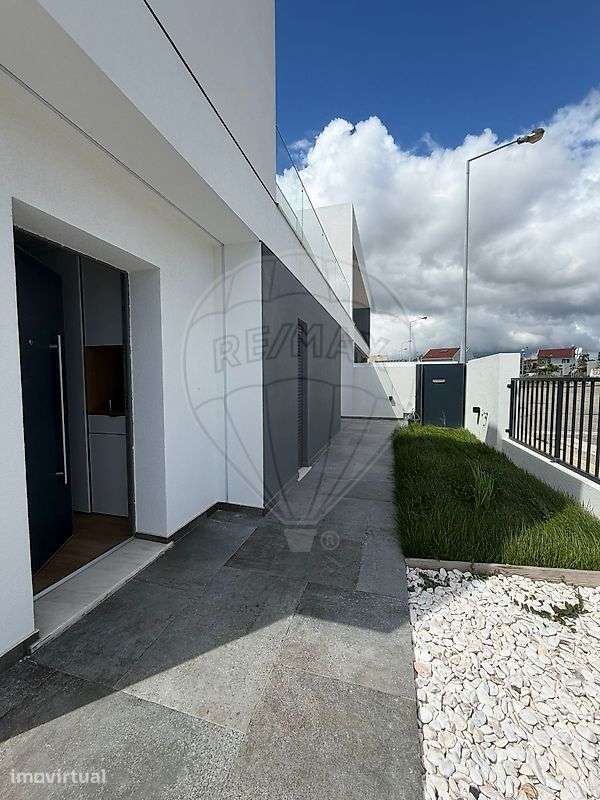 Moradia T4 para venda - Grande imagem: 3/19