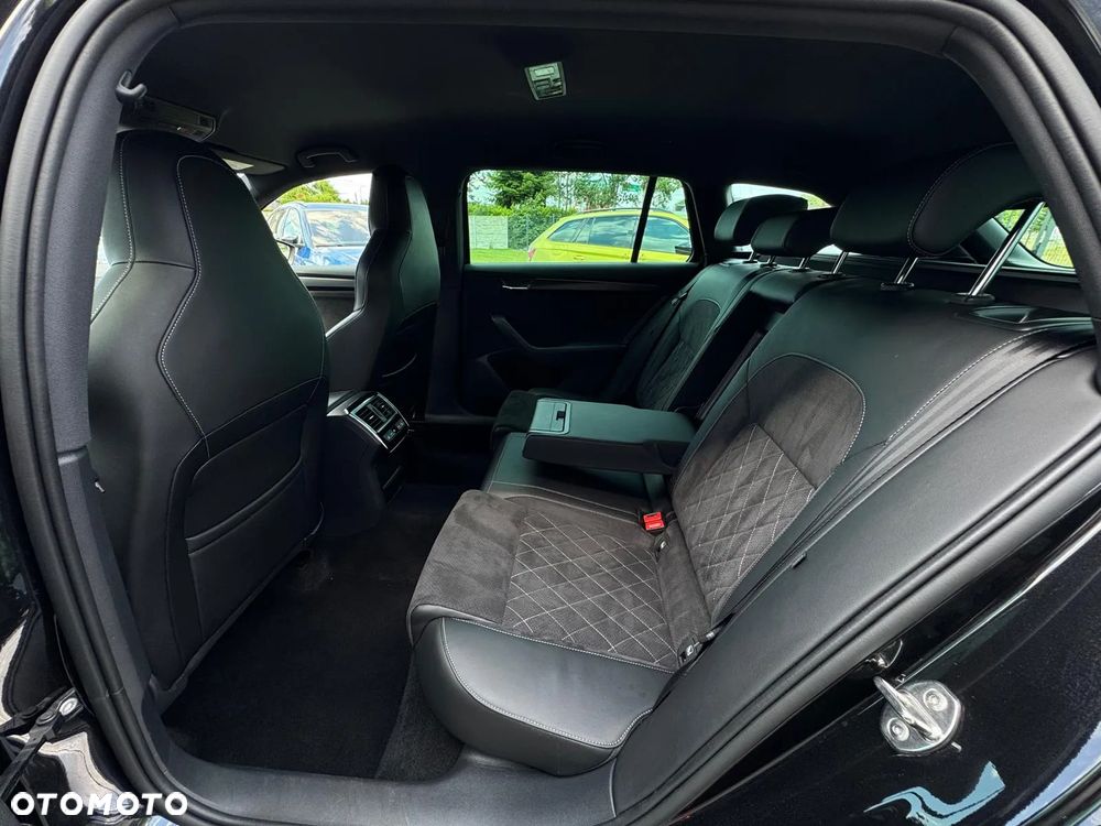 Skoda Superb 2.0 TDI 4x4 DSG Sportline - 26