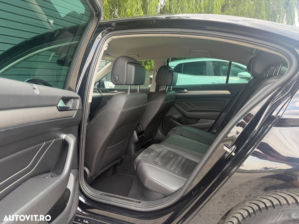 Volkswagen Passat 2.0 TDI DSG Highline - 29