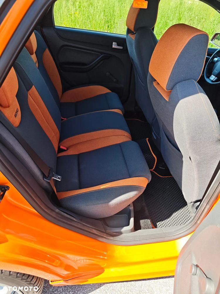 Ford Focus ST - 11