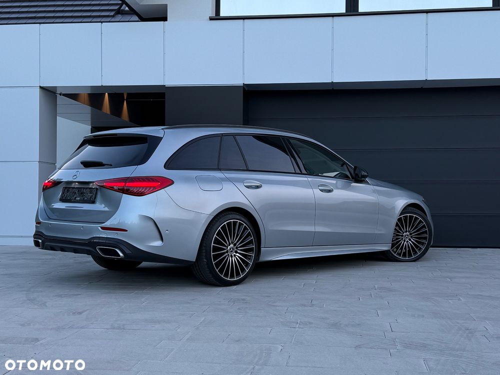 Mercedes-Benz Klasa C 220 d 4Matic T 9G-TRONIC AMG Line - 19