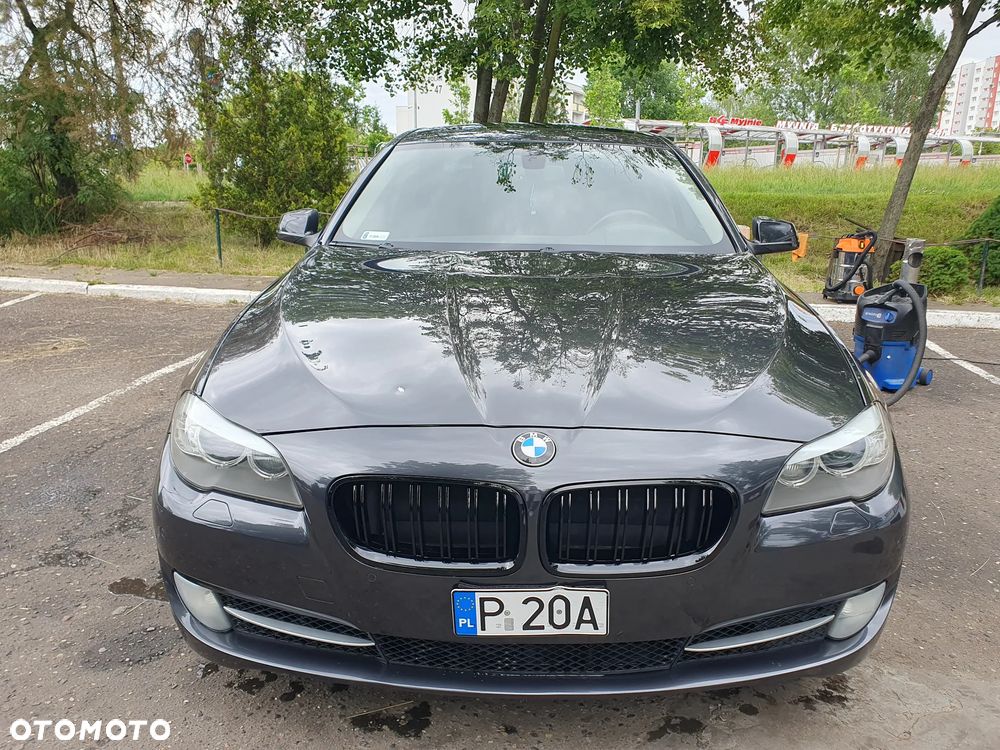 BMW Seria 5 535i Luxury Line - 13