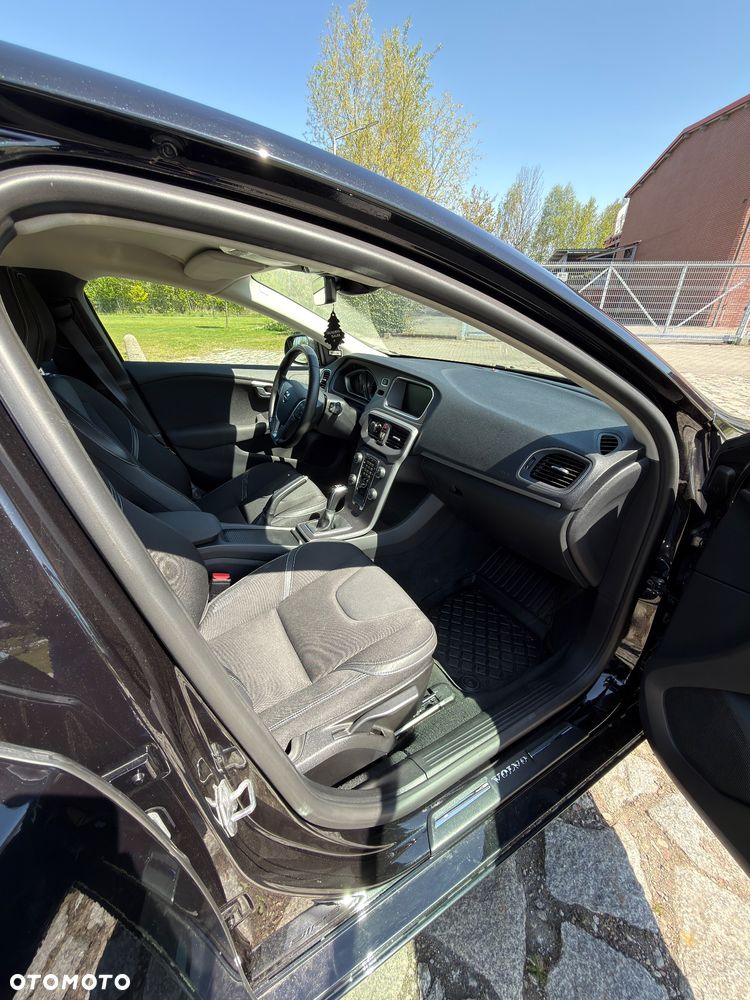 Volvo V40 T2 Momentum - 15