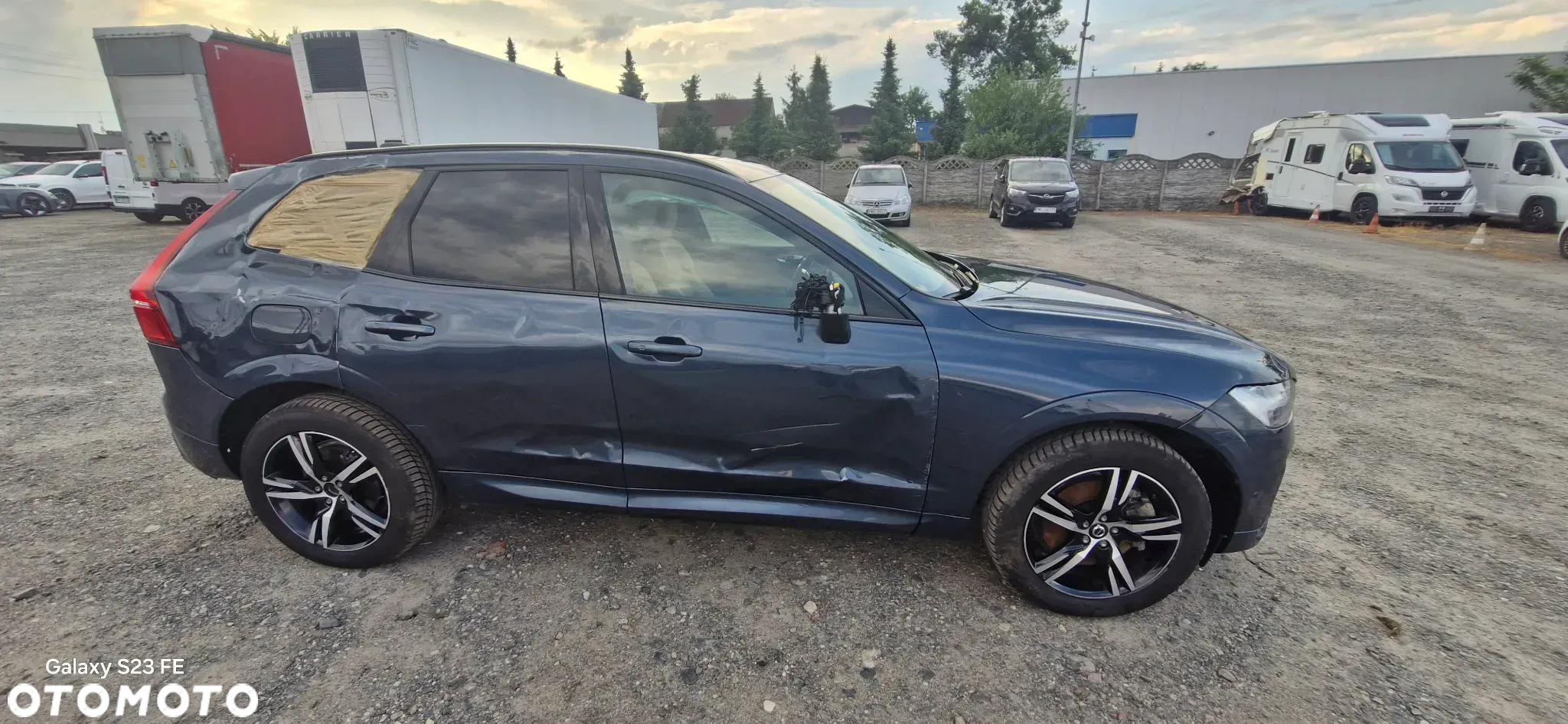 Volvo XC 60 T8 AWD Plug-in Hybrid Plus Black Edition - 2