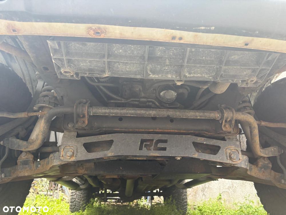 Nissan Titan 5.6 V8 SE Crew Cab - 10