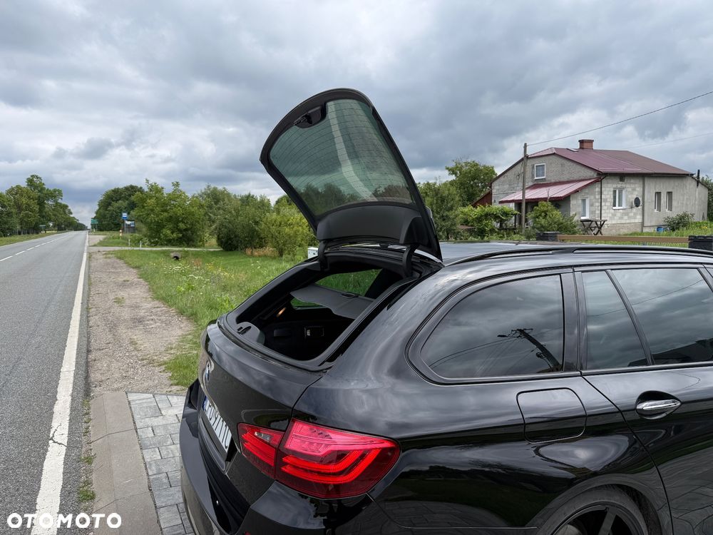 BMW Seria 5 525d Sport-Aut Luxury Line - 31