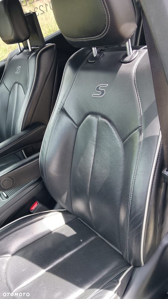 Chrysler Pacifica - 16