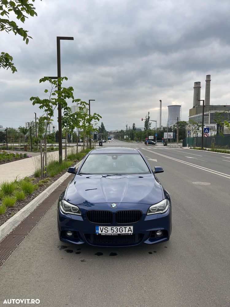 BMW Seria 5 530d xDrive AT - 2