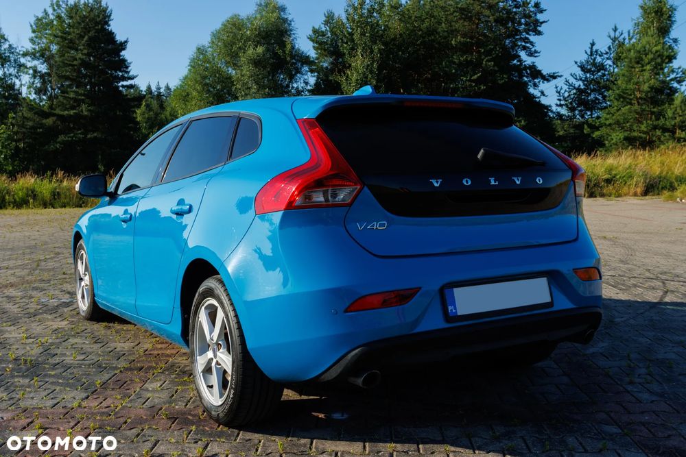 Volvo V40 D3 Kinetic - 4
