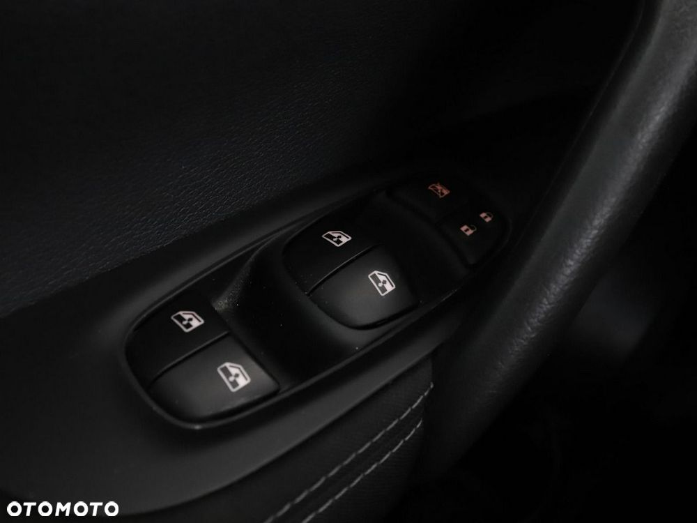 Nissan Qashqai 1.2 DIG-T N-Connecta - 33