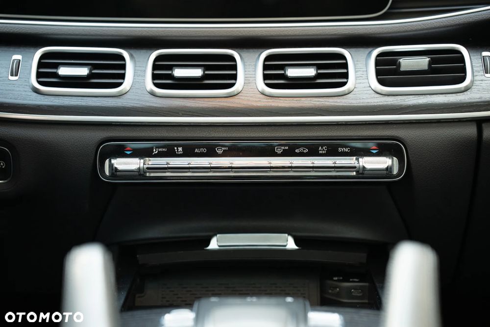 Mercedes-Benz GLE 300 d 4-Matic - 10