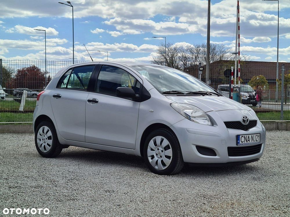 Toyota Yaris 1.0 Luna A/C - 8
