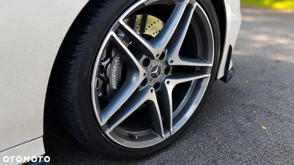 Mercedes-Benz Klasa C AMG 63 S - 21