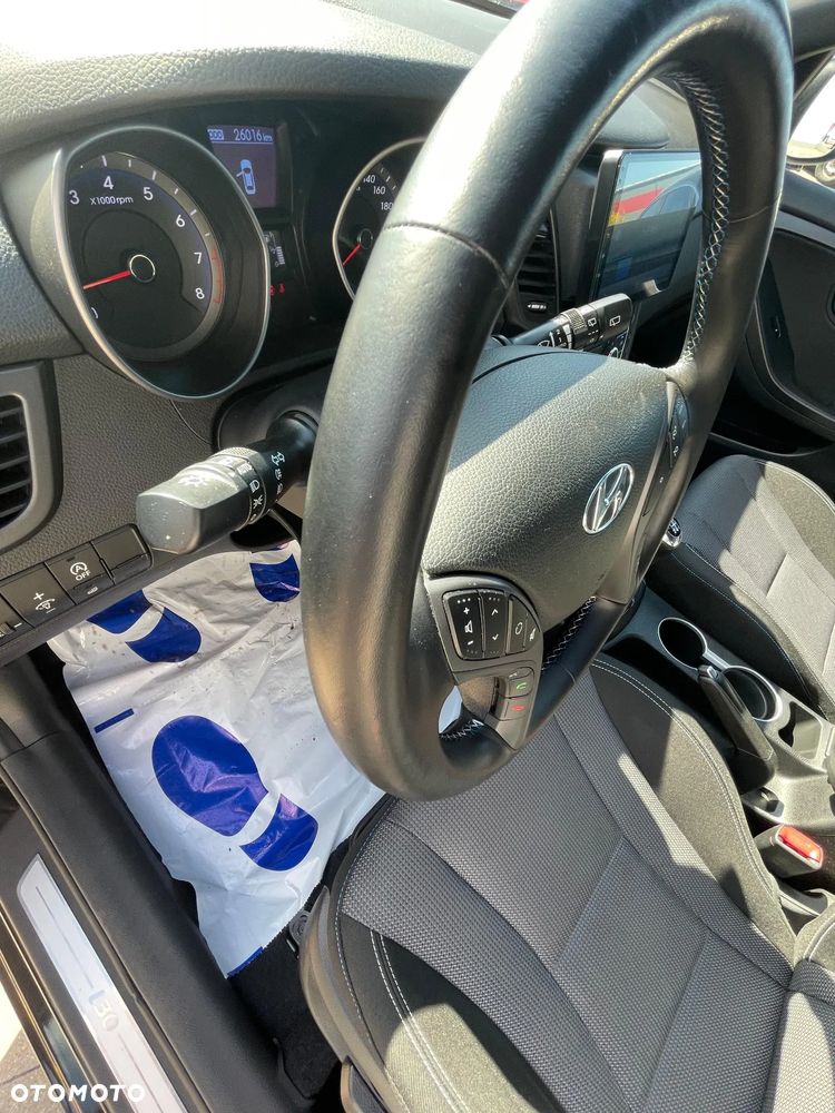 Hyundai i30 1.4 Passion - 19
