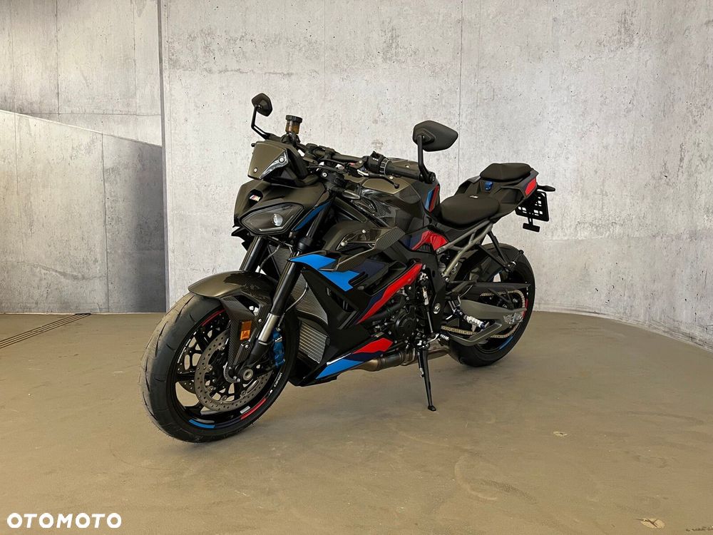BMW S - 2